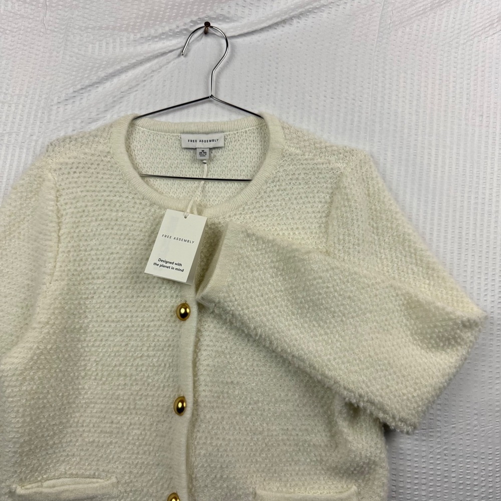 Free Assembly Women Nubby Cardigan Sweater Size M Gold Button Crew Neck NWT